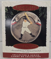 Vintage | 1995 Lou Gehrig Hallmark Basevall Heros Collector's Series Figure 2 Ornament