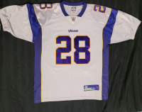 NFL Football Minnesota Vikings #28 ADRIAN PETERSON Jersey , Size 50 . Stitched Name & Number