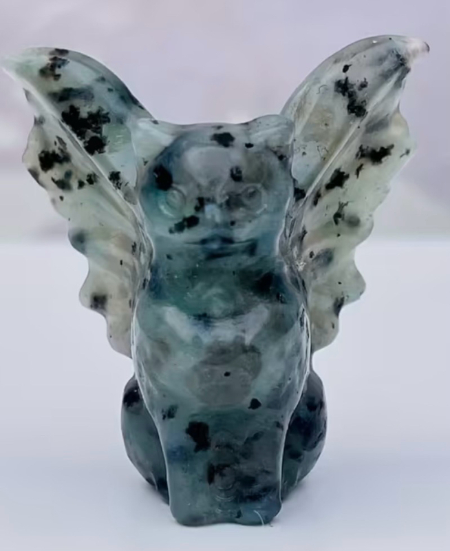 40mm Crystal Winged Cat Carved Cat Kiwi Jasper Approximately 1.57 x 1.42 inch