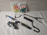 Daiwa Extendable 6ft Fishing Rod With Fish Hook, Grabbers, and Floaters