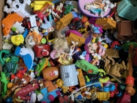 100+ Vintage Kids Meal Toys : Lion King, Disney, Garfield, Dinosaurs, McDonaldland, Warner Bros, Hanna Barbera & More