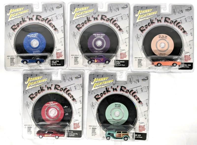 5 Vintage 2000 JOHNNY LIGHTNING Rock 'n' Rollers Cars With Real, Playable CDs! Little Deuce Coup - Beach Boys, Hey Little Cobra - Rip Chords, G.T.O. - Ranny and the Daytonas, Surf City - Jan and Dream, Fun Fun Fun - Beach Boys
