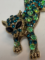 Beautiful Leopard Brooch with Emerald Green & Golden Accents Detailed Craftsmanship Approximately 1.4 x 2.7 inch
