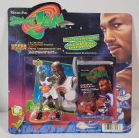 1996 Upper Deck Space Jam Michael Jordan 8 Trading Card Pack w/MJ Figure & Commemorative Card . Sealed on Card Back (blister pack)