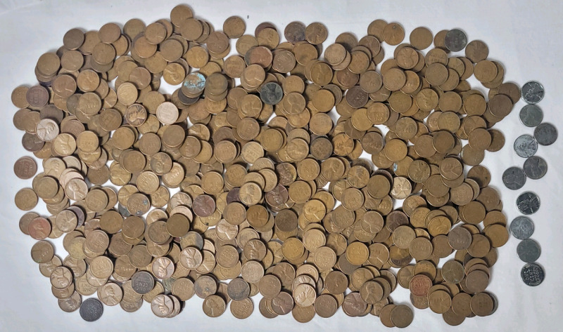 4.5+lbs USA One Cent Lincoln Wheat Pennies , includes Ten (10) 1943 Steel Pennies . 600+ Pennies . Denver , San Francisco & Philadelphia Mint