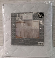 New Harper Lane 3 Piece Queen Ruffled Bedspread Set | Includes- 1 Bedspread & 2 Shams | See Photos for Measurements