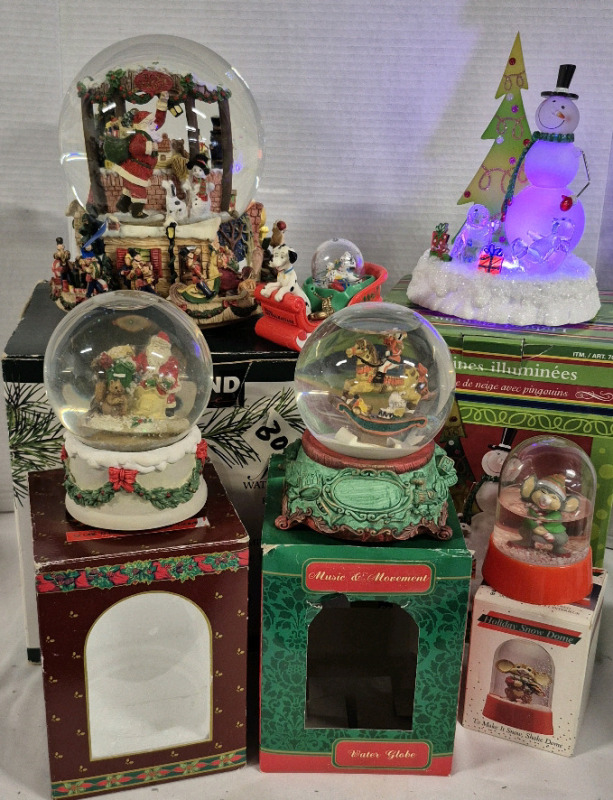 Water Christmas Globes Tallest 8" +