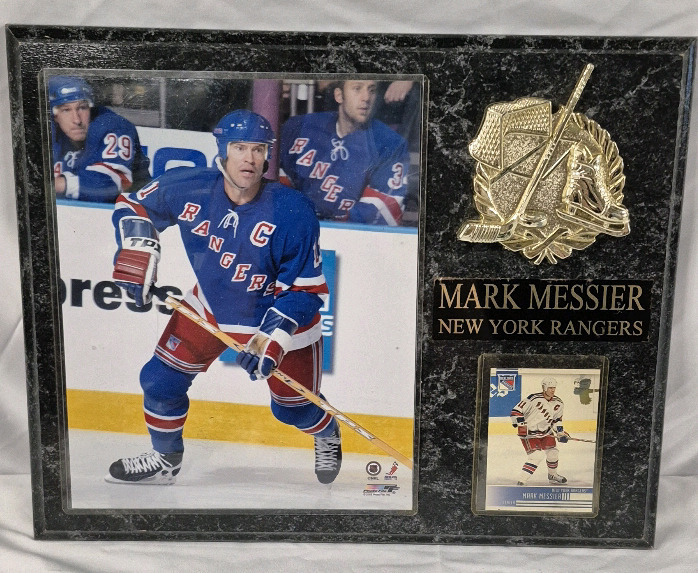 NEW YORK RANGERS MARK MESSIER Plaque with Card - 15 by 12"