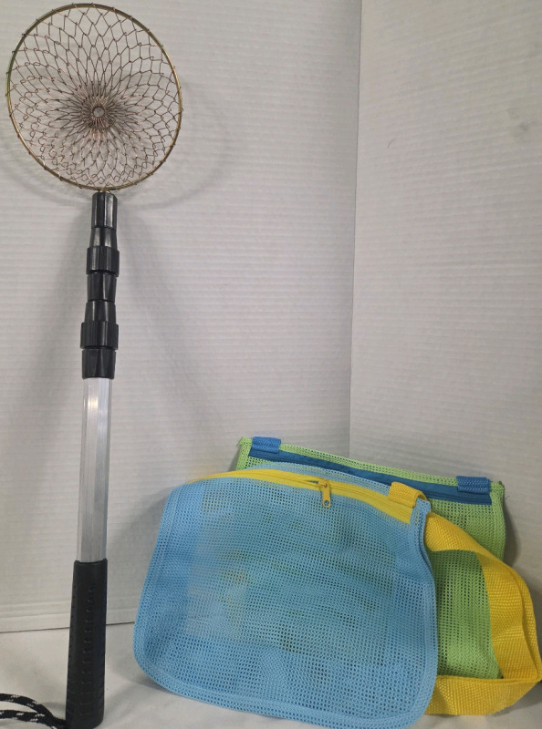 New | Extendable Sifter w/ 2 Mech Bags | Largest Item Measures 40" Fully Extended