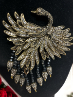 Heidi Daus "Graceful Beauty" Crystal Swan Brooch Stunning
