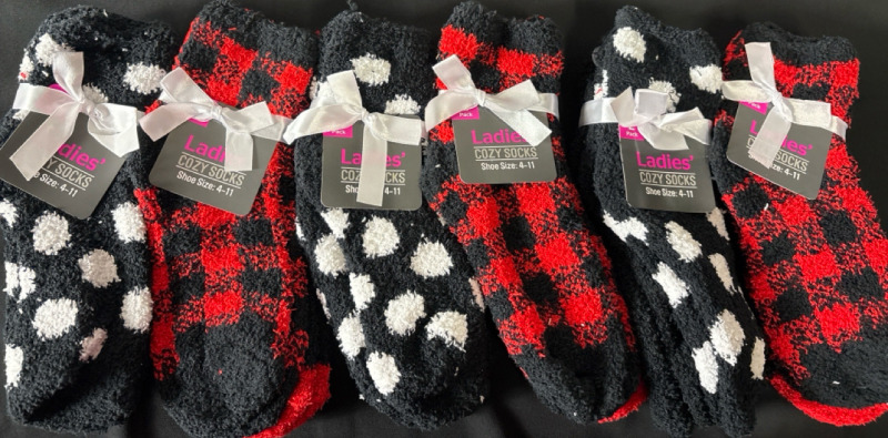 12 New Pairs of Ladies Cozy Socks| Size 4-11