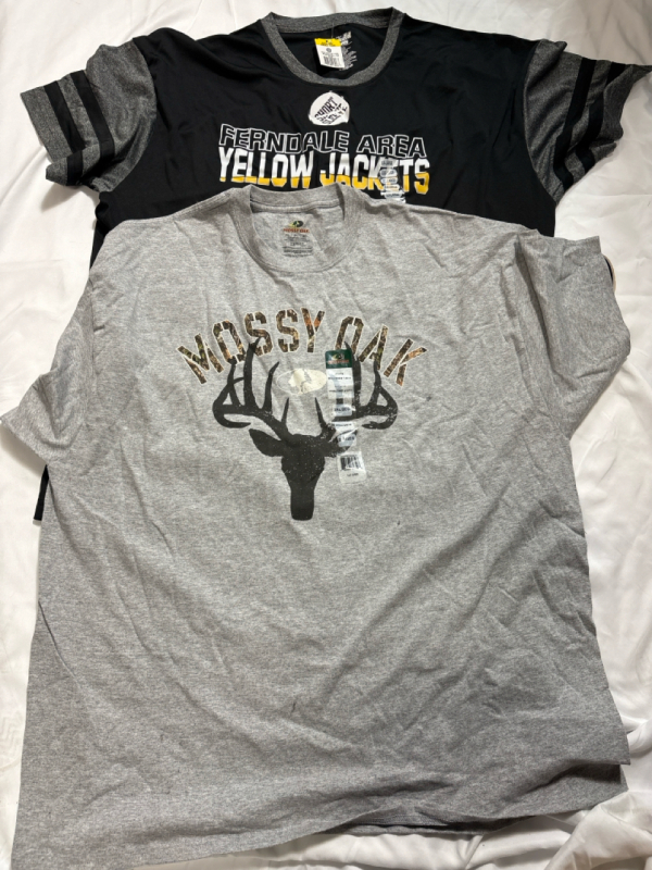 2 New 2XL sized Mens Everyday Great value and Mossy Oak T shirts