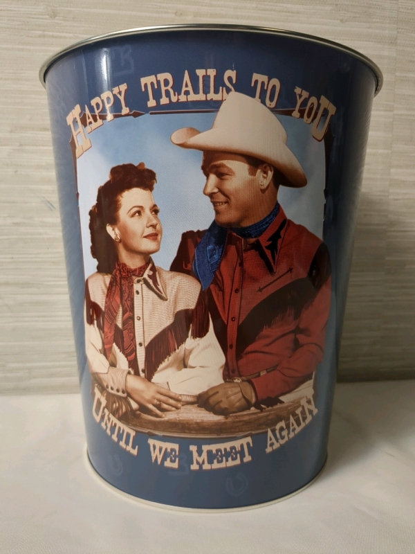 Roy Rogers & Dale Evans Tin Trash Can Approx 10 inches tall, diameter 9 inches