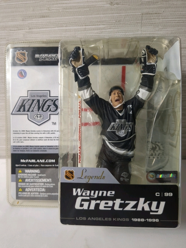 Vintage 2004 NHL Legends Sealed McFarlane Sports Picks Wayne Gretzky LA Kings Hockey Figure