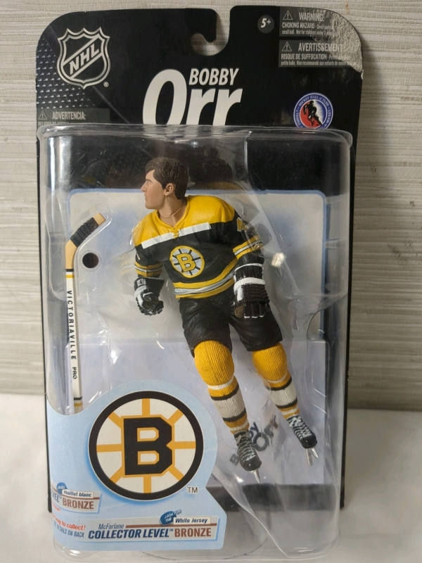 2010 NHL / NHLPA Sealed McFarlane Bobby Orr Hockey Figure