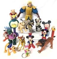 16 Vintage Disney Toys : Lion King, Dinosaurs, Mickey Mouse, Daisy Duck, Pluto & Goofy, Hunchback of Notre Dame + Up to 8" Tall