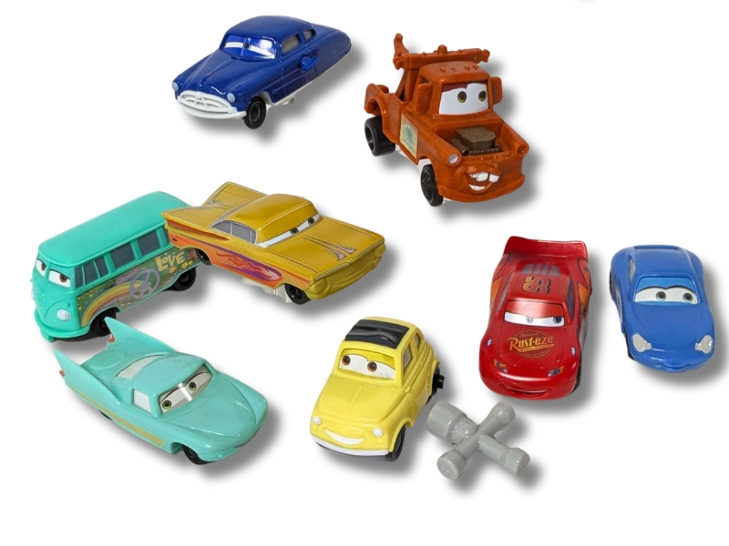 8&times; 2006 McDONALDS Pixar CARS Happy Meal Toys: Lightning McQueen, Mater, Doc Hudson, Sally, Ramone, Luigi + | Up to 4" Long