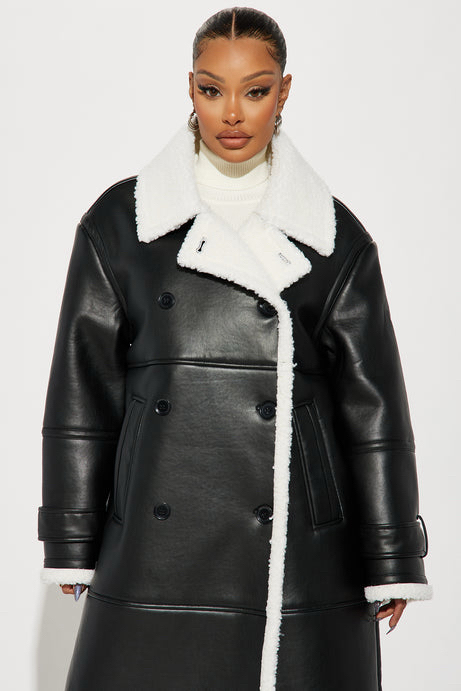 New M Sized Ladies Fashion Nova Hard to Replace Trench Coat| Retail Price is over 100 CAD