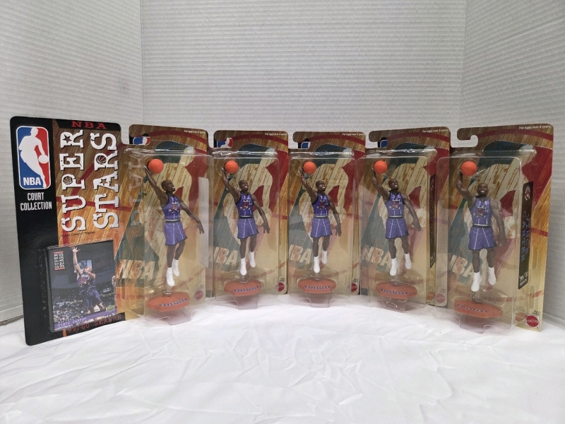 5 Vintage | 1999 NBA Superstars: Toronto Raptors Vince Carter | Measures 8" x 9"