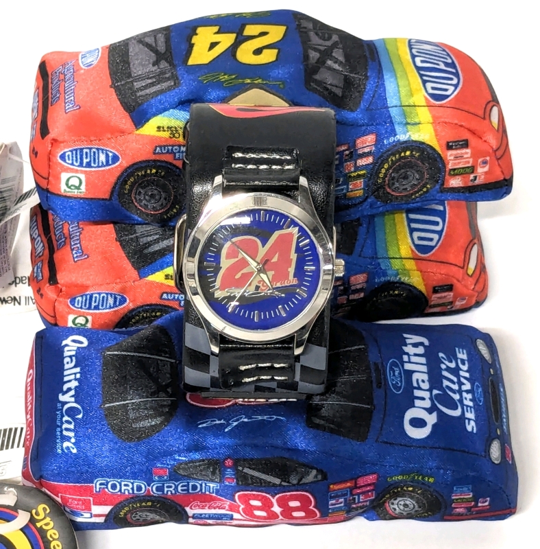 Vintage NASCAR #24 Dale Gordon Analog Watch & 3 Speedie Beanie NASCAR Beanbag Cars (2 With Tags)