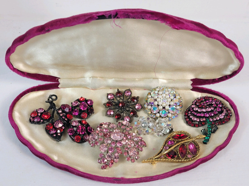 Vintage Brooches & Earring Sets in Jewelry Box