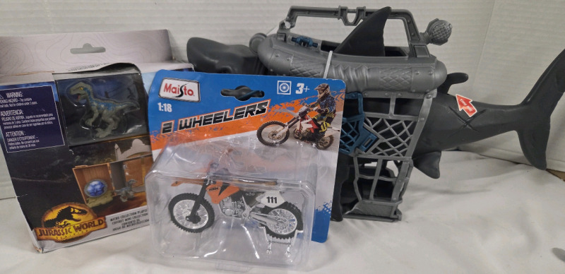 2 New | Toys Lot | Includes Jurassic World Domination Micro Collection Playset