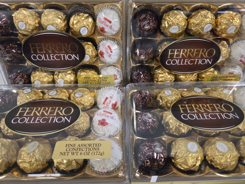 4 New Boxes of Ferrero Collection Fine Assorted Chocolates | BB: April 7th 2025