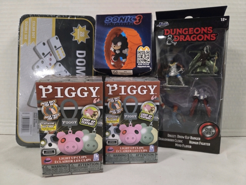 5 New | Assorted Toys, Games & Collectables | Included Dungeons & Dragons, Dominoes & More!