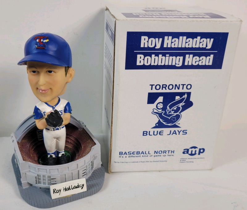 As Is - Rare 2003 Toronto Blue Jays Roy Halladay / Skydome Bobblehead w/Original Box . Roy Halladay NOT Attached to skydome