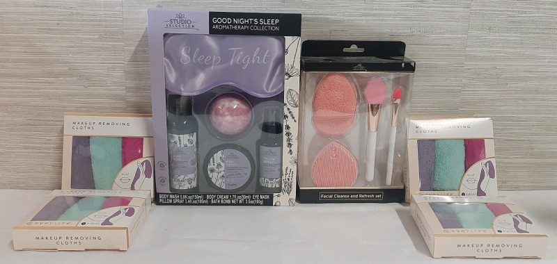 New Makeup & Shower Products | Studio Selection Good Night's Sleep Aromatherapy Collection, Facial Cleanse and Refresh Set & 4 Three Piece Makeup Removing Cloth Packs