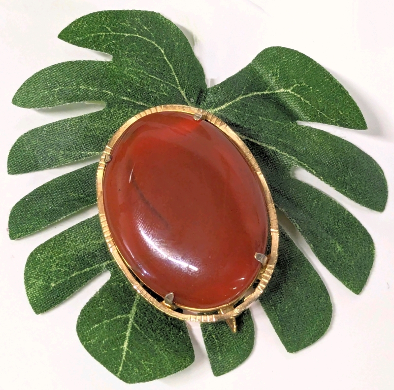 Striking Vintage Large Carnelian Cabochon Brooch / Pendant - 1.25" &times; 1.75"