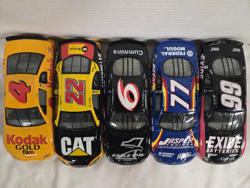 5 Vintage | 1/24 Scale Nascar Diecasts | Monte Carlo, Dodge & Ford Taurus