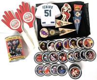 Vintage to 2007 : 2&times; Niagara Falls Thunder "Clappers", 6&times; Mini Pennants, 2&times; Patches, 7&times; WWF KATCH Metal Medallion Coins + 36 NHL NHLPA KATCH Metal Medallion Coins, ICHIRO MLB Baseball Uno +