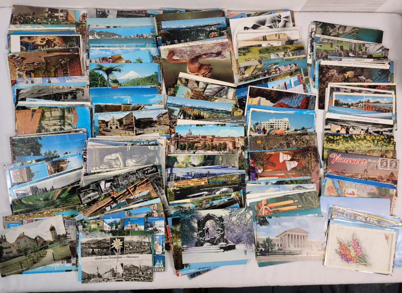 200+ Vintage World Vacation Postcards . Majority has Postcards & Stamps
