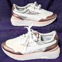 New PUMA Ladies Cruise Rider Chrome Sneakers: White, Rose Gold (Size 9.5)