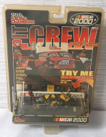 Racing Champions Nascar 2000 Pit Crew With Sound 1/64 Scale Die Cast Model Set | Packaging Measures 9&frac12;" Tall, 7&frac12;" Wide