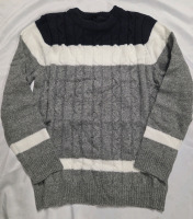 New | Size M Men's Knit Style Sweater