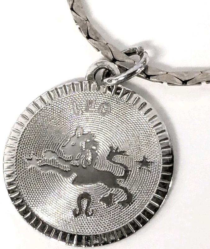 LEO Astrology Sign (July 23 - August 22) Sterling Silver Pendant on 18" Signed STB BY 925 Long Chain