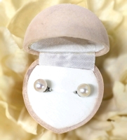Lovely Vintage 14K Post Champagne Pearl Stud Earrings In Flocked Peach Case