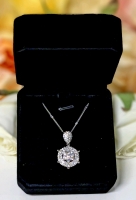 New Platinum Plated 0.7ct Simulated Diamond Cluster Necklace - Adjustable Chain 20" to 22" Long