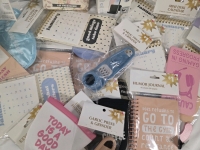 New | Assorted Home Supplies Lot | Inclides Calenders, Garlic Presses, Drink Holders & More