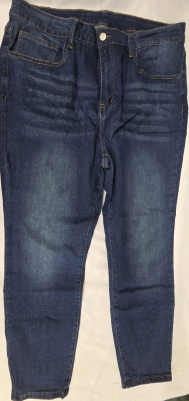 New | Size 2XL Women's Jeans