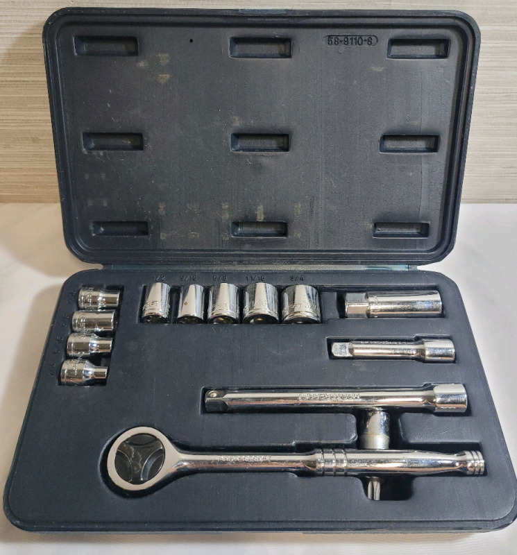 Mastercraft 13pc. SAE Socket Set w/Case .