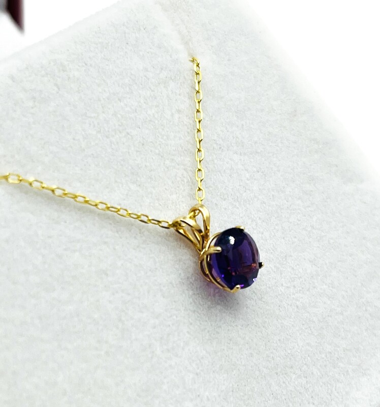 NEW 10KT Yellow Gold Natural Amethyst (0.96ct) Round Pendant with Gold Plated Sterling Silver Chain, Retail $350.00. Amethyst is the birthstone for February.