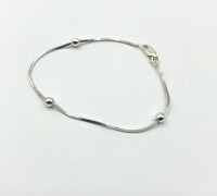 NEW Sterling Silver Three ball Bracelet, Retail $100.00.