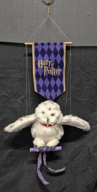 Fantastic Harry Potter Hanging Hedwig Owl - Post Service