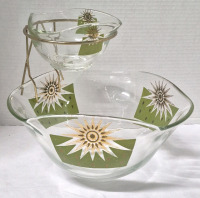 Fantastic MCM Glass Chip & Dip Set - No Chips or Cracks