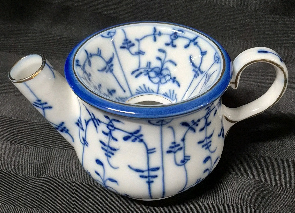 Vintage Women's Flow Blue Style Ceramic Spittoon - 3.75" Tall