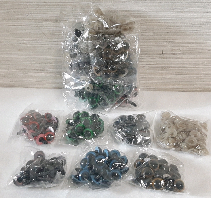 120 New Teddy Bear Eyes in Six Different Colors