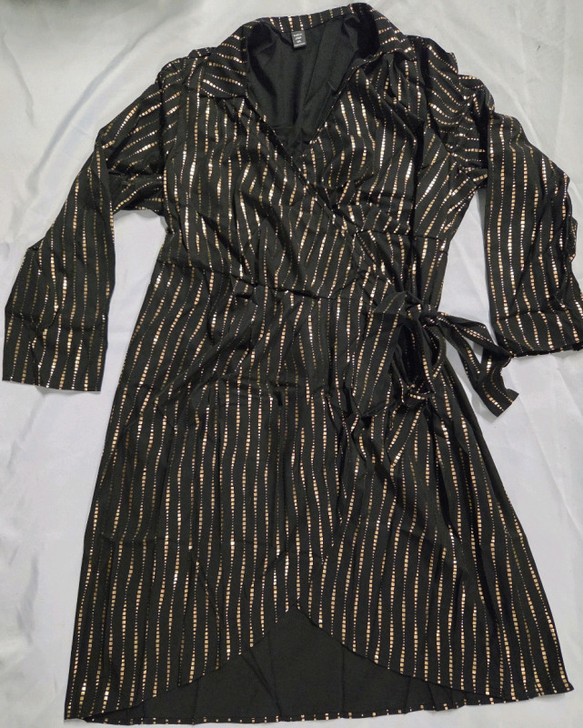 New | Size 2XL Women's Tie Up Long Sleeve Dress